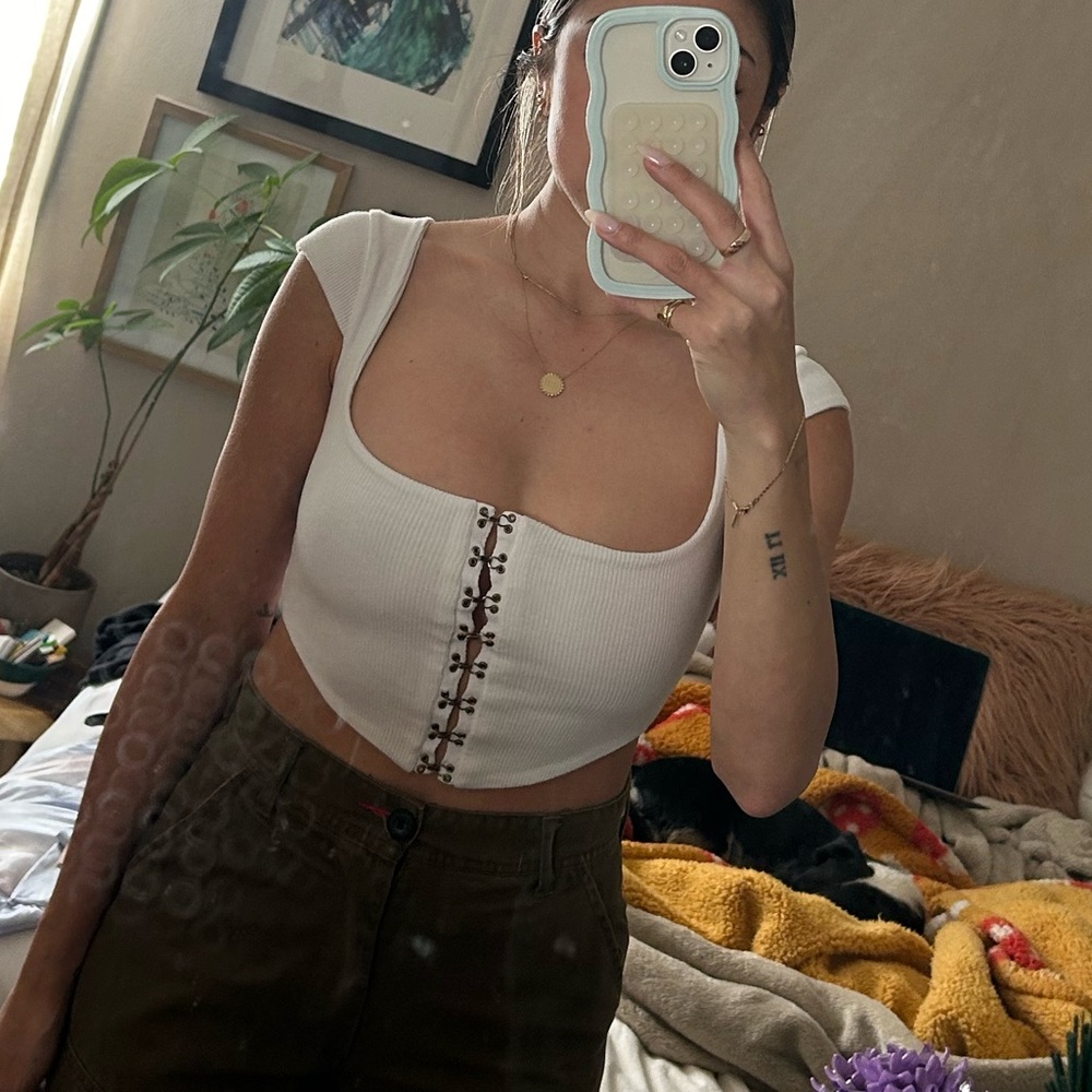 areyouami corset sample in white